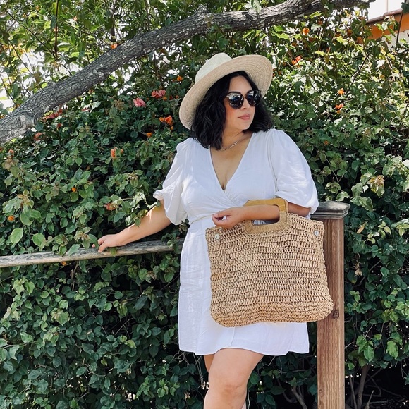 Wood Handle Straw Bag - Picture 2 of 7